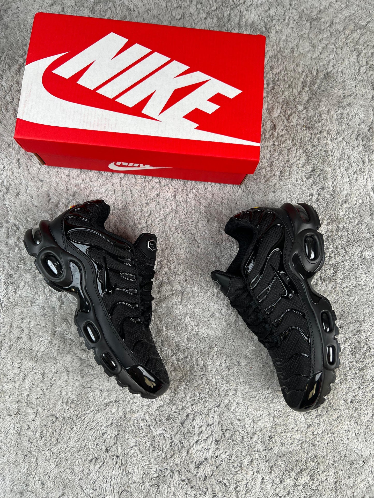 nike tn ngras