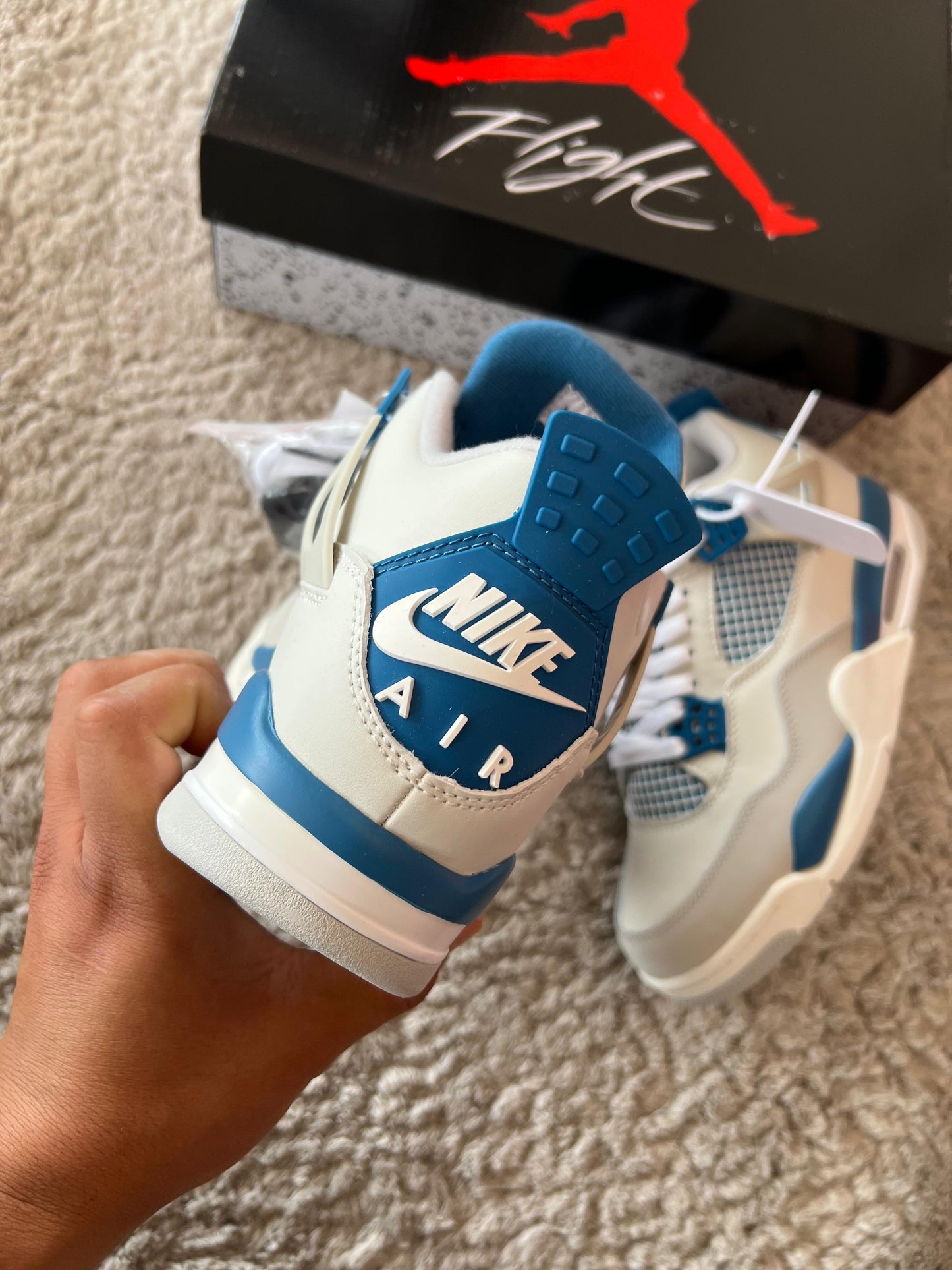 Jordan retro 4 blanco/azul calidad G5