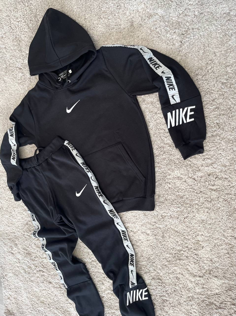 Chándal negro Nike