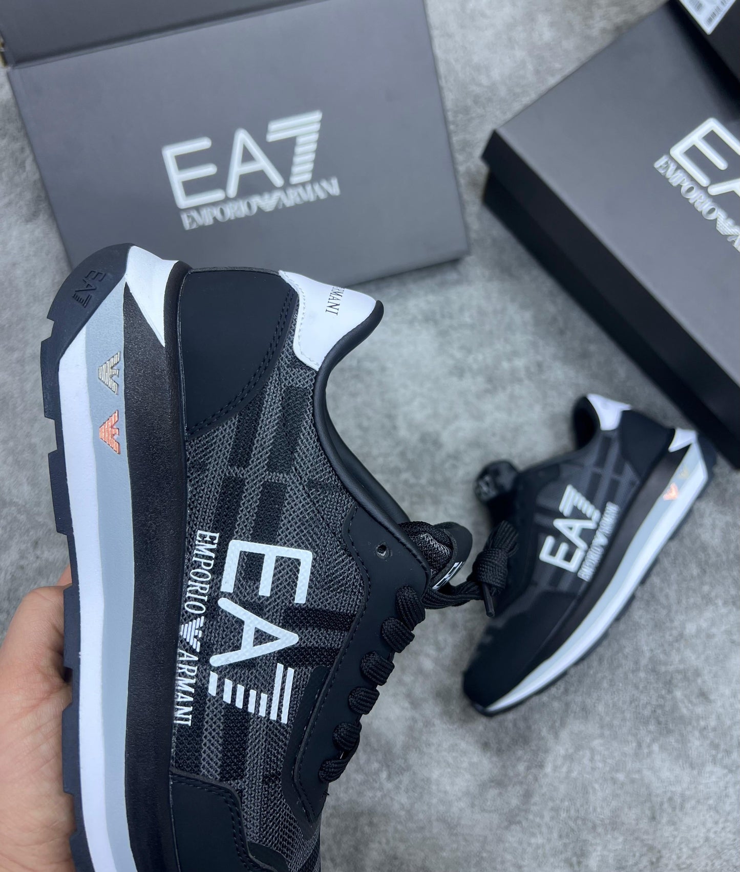 Zapatillas empori Armani negras:blancas