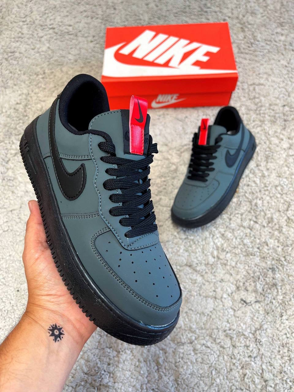 Nike Air Force 1