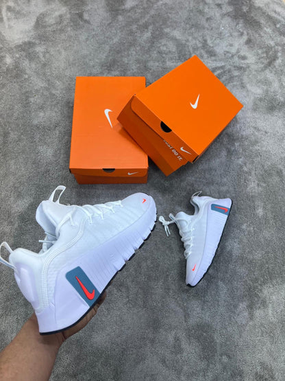 Nike free Metcon máxima calidad. Blanca