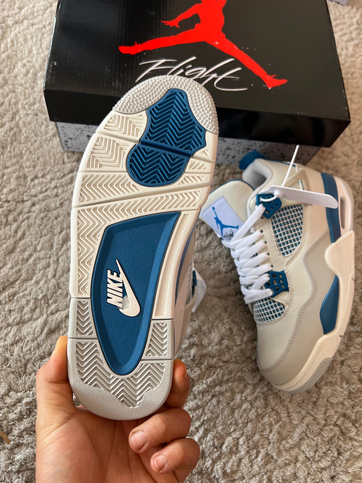 Jordan retro 4 blanco/azul calidad G5