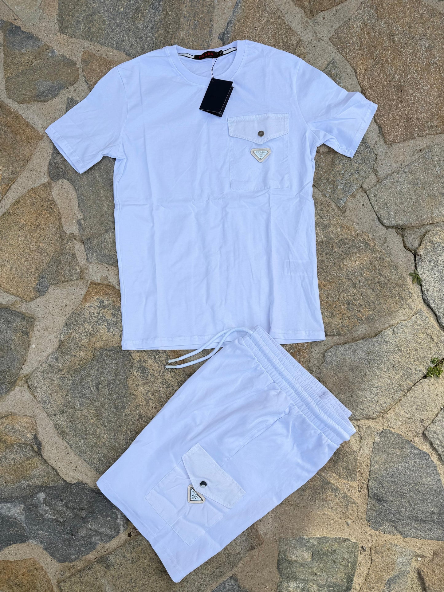*Nuevo conjunto PRADA*

Calidad g5