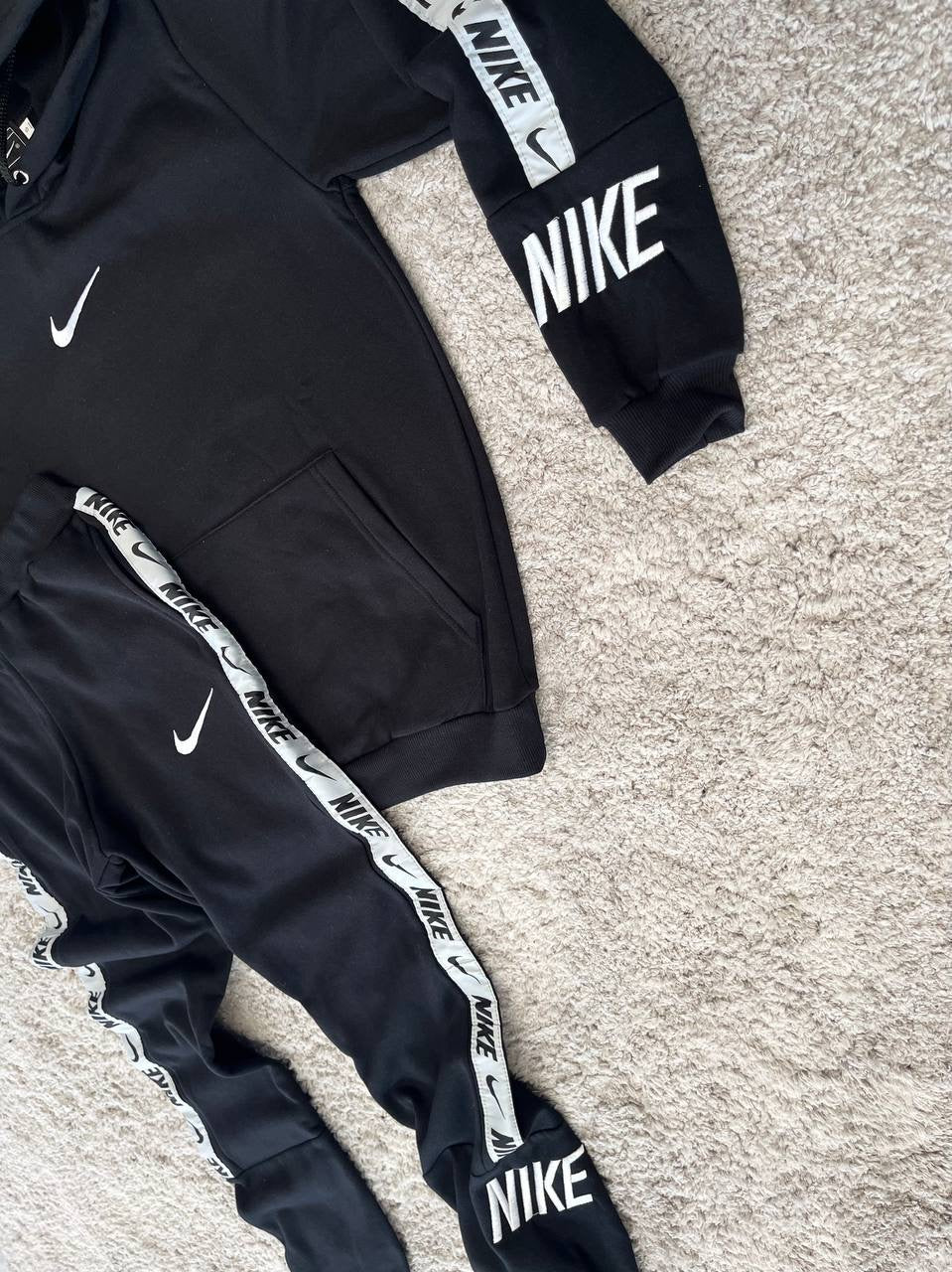 Chándal negro Nike