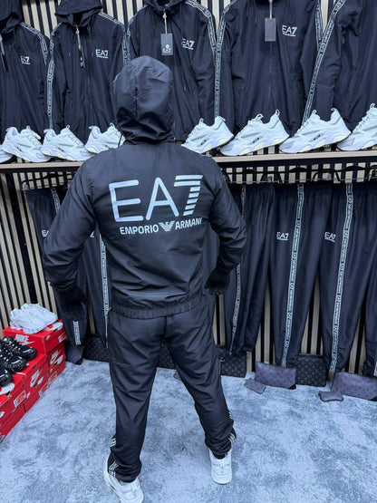 Chándal EA7  armani negro