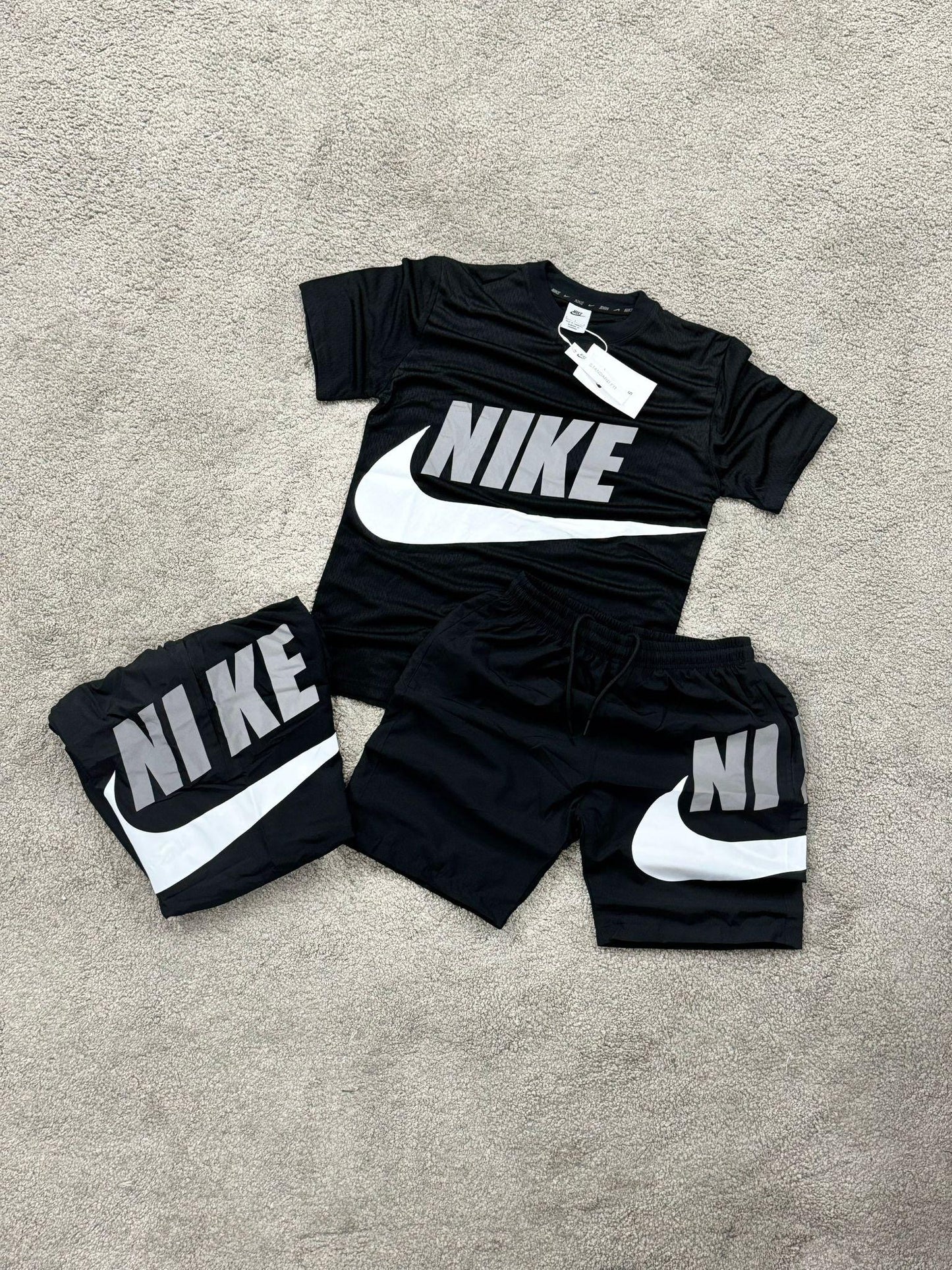 Conjunto verano  nike reflectante G5