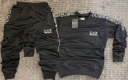 Chándal EA7 bordado negro