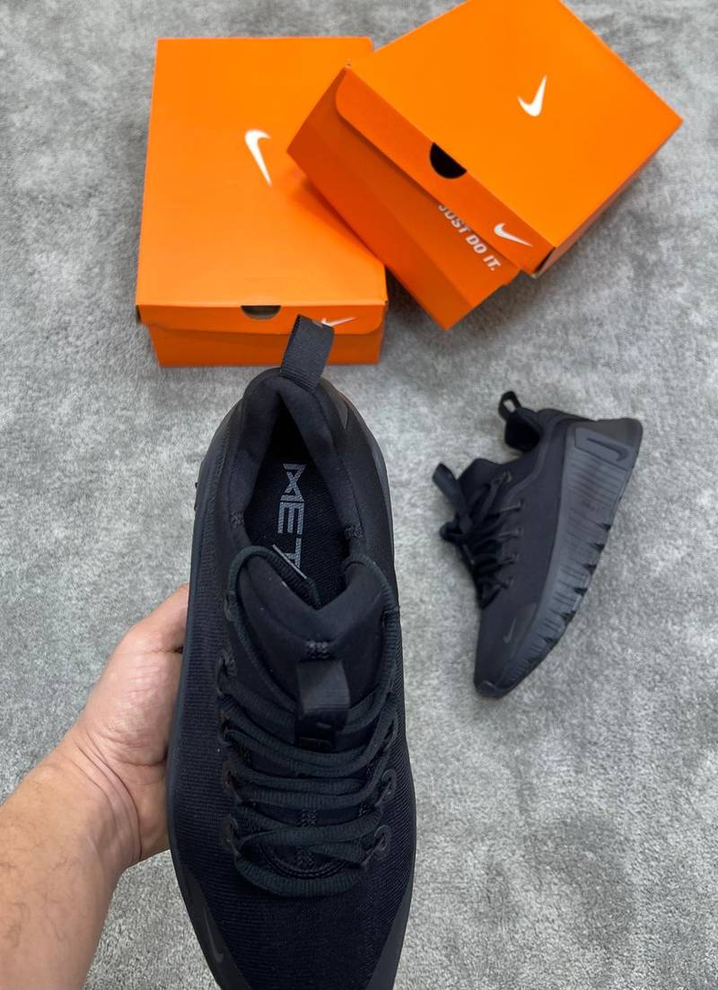 ZAPATILLAS NIKE FREE METCON NEGRO