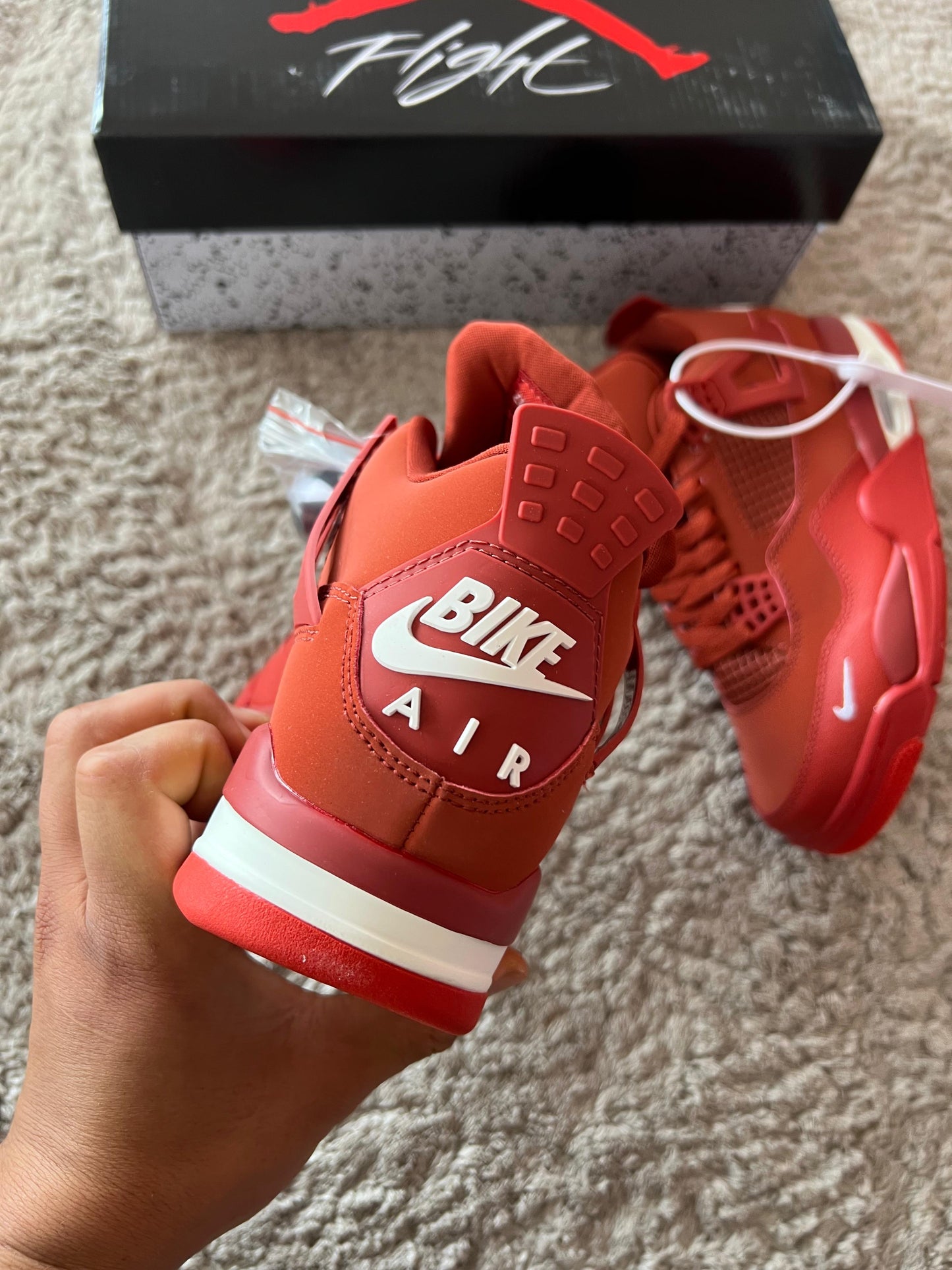 Jordan retro 4 rojo calidad G5