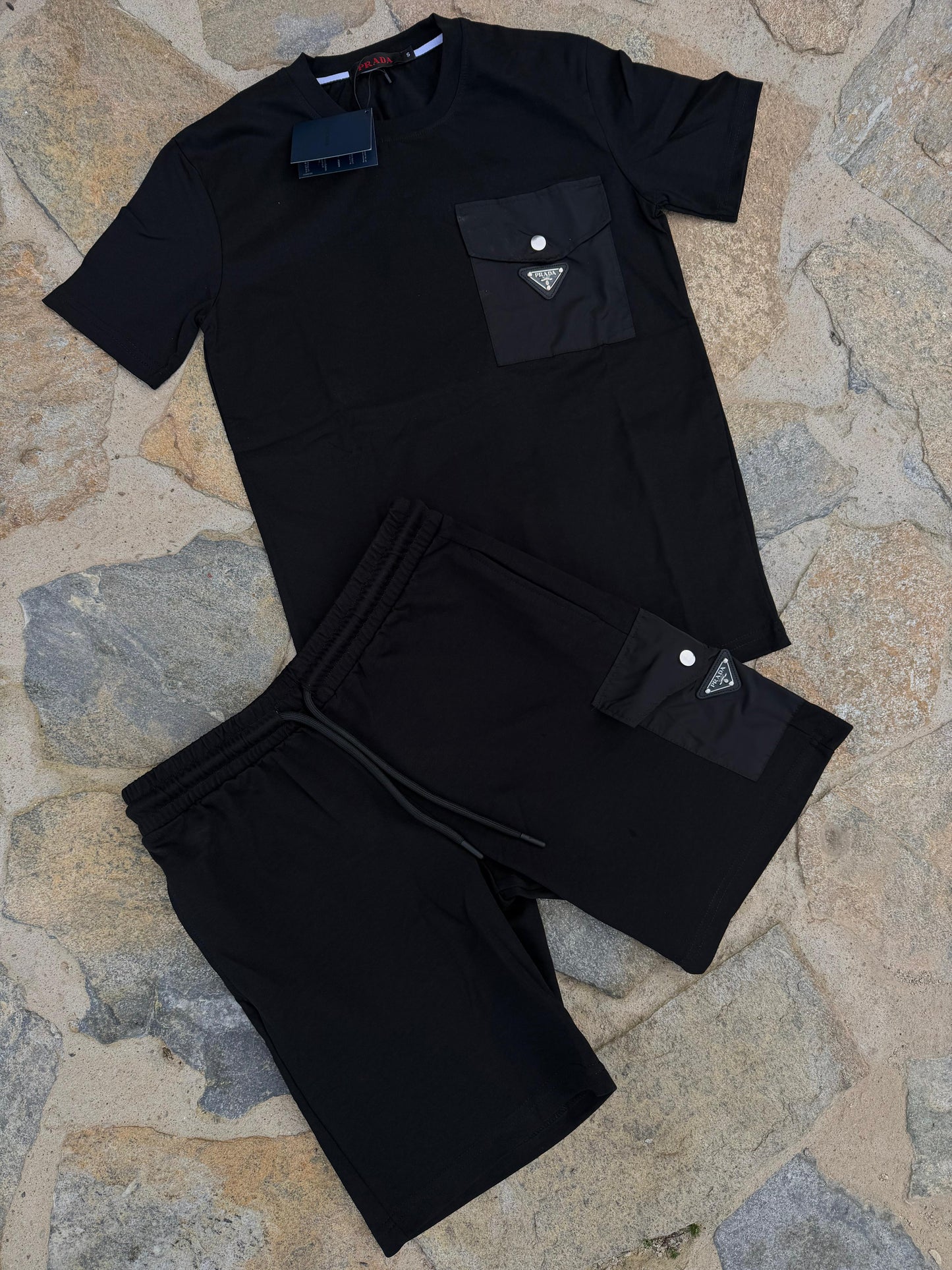 *Nuevo conjunto PRADA*

Calidad g5