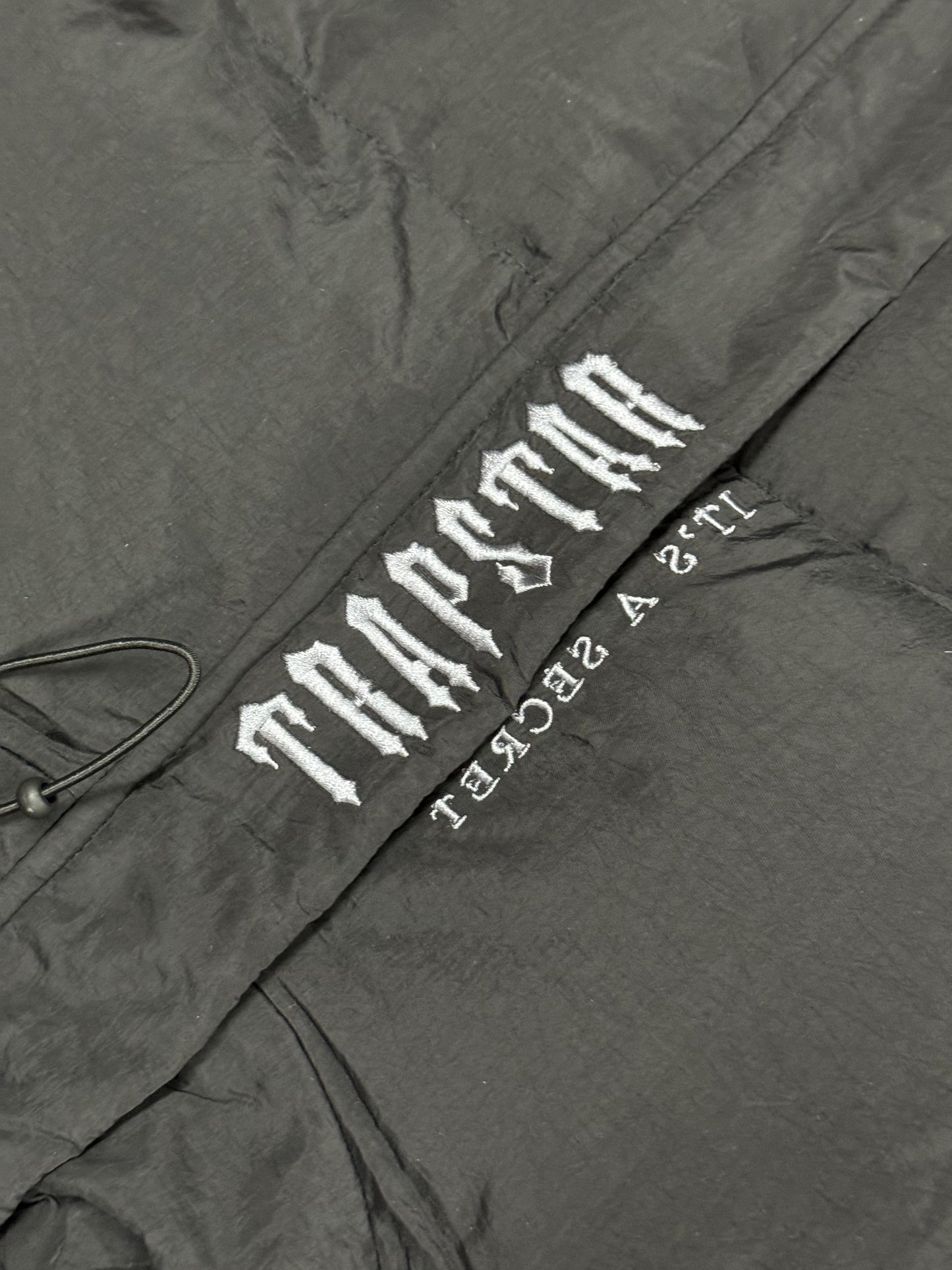Chaquetas TRAPSTAR it’s secret

Chica
