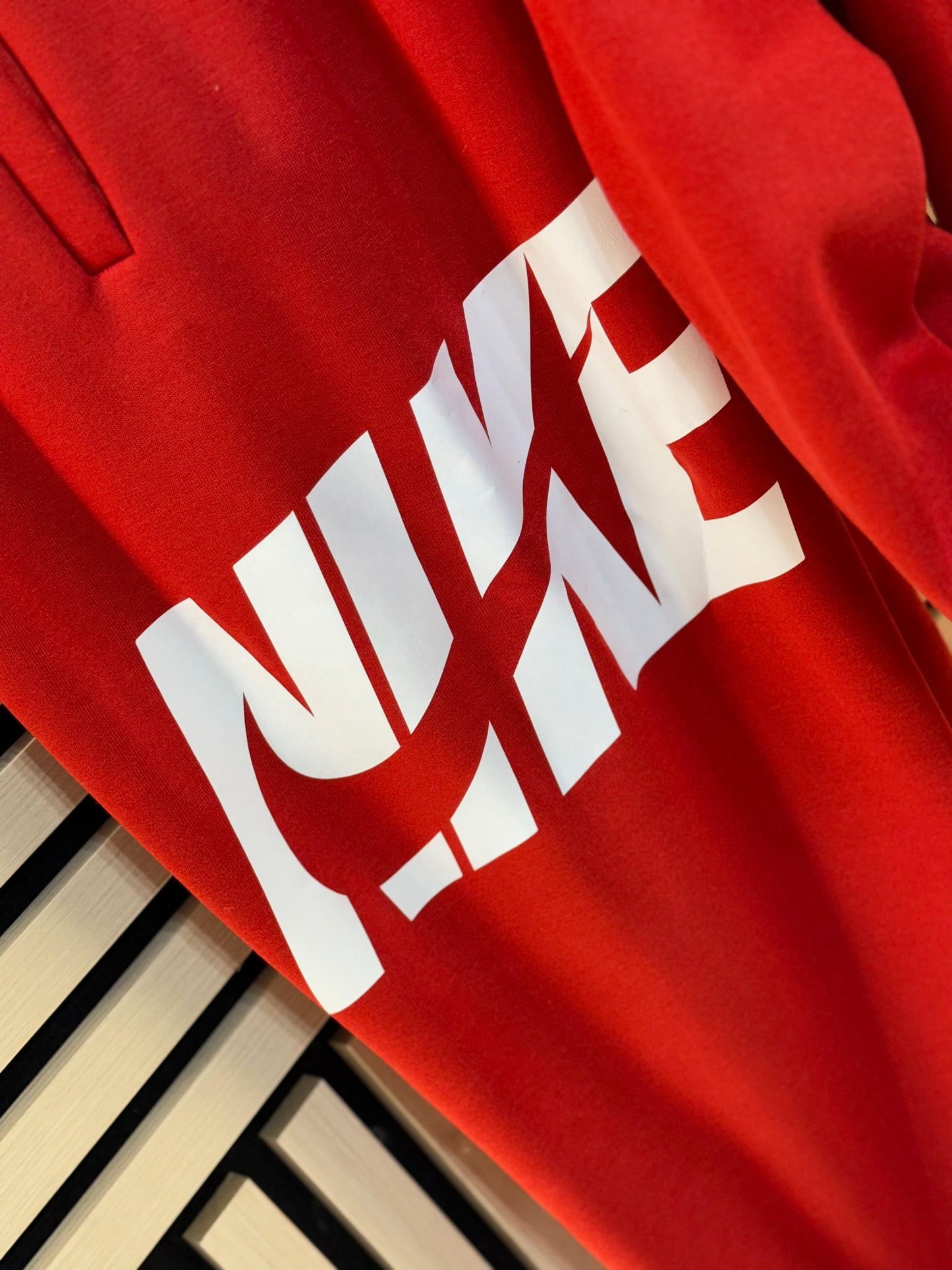 Chandal Nike rojo