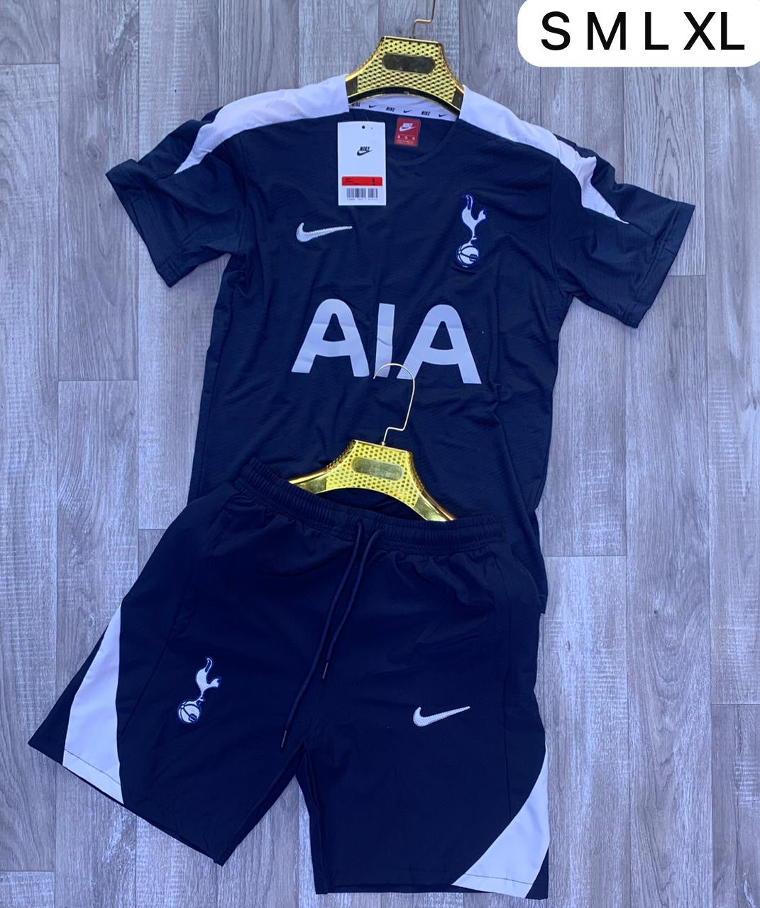 Conjunto fútbol Tottenham