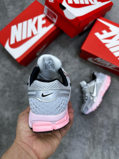 Nike vomeros 5