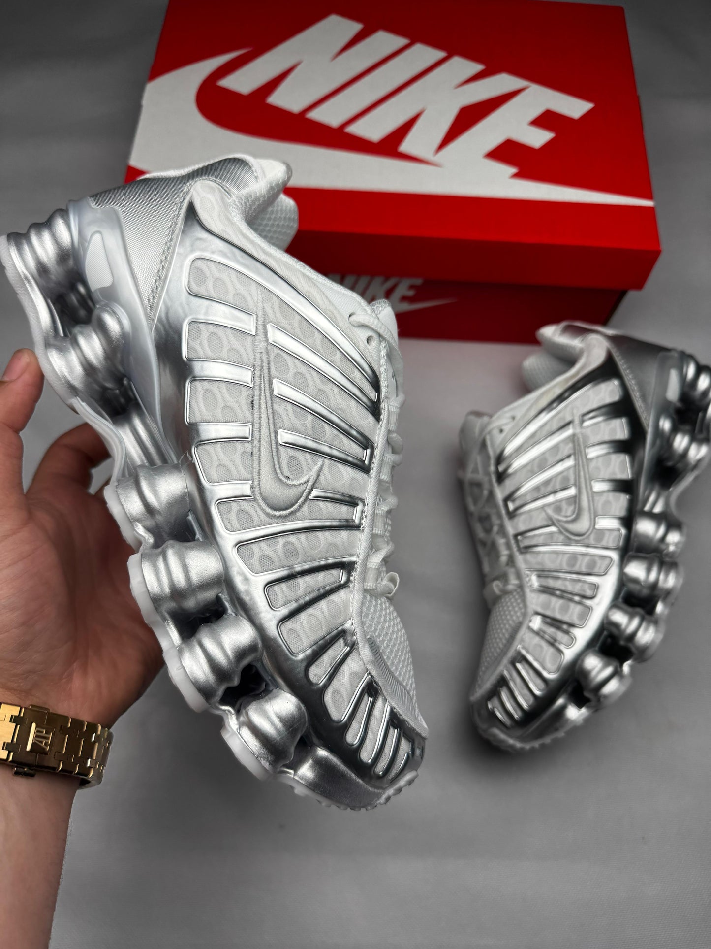 SHOX Nike gris