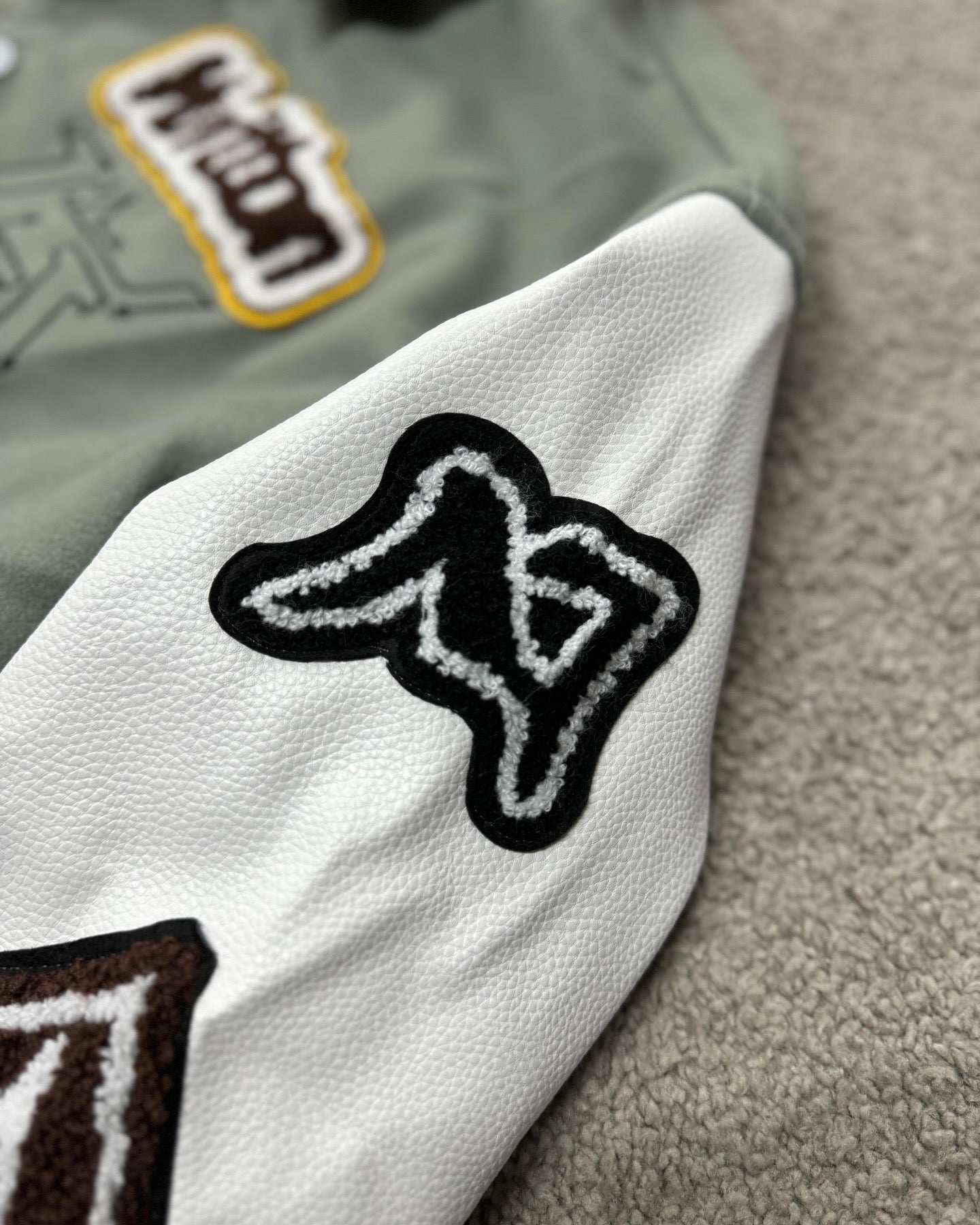 Chaquetas LOUIS VUITTON

Calidad *HOT GAME*