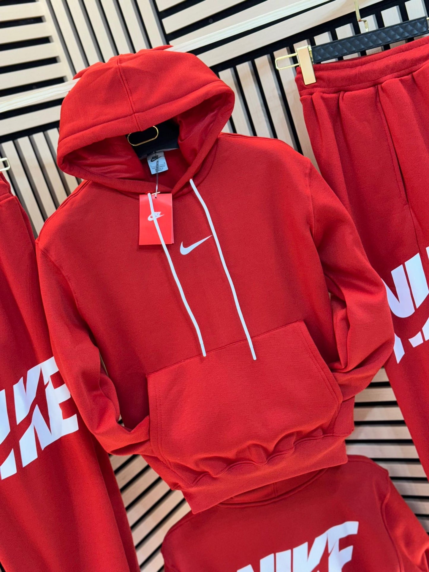 Chandal Nike rojo