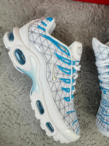 Nike tn SHARK RED WHITE BLACK
