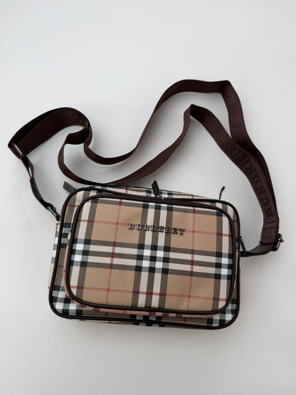 RIÑONERA BURBERRY CALIDAD G5