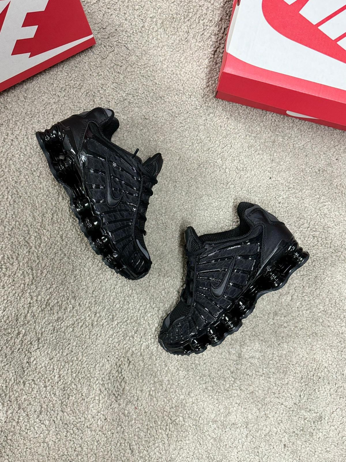 Nike shox TL