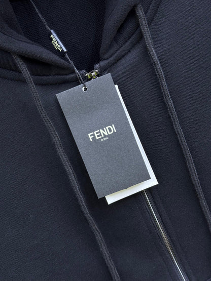 Chándal FENDI

CALIDAD INIGUALABLE G5