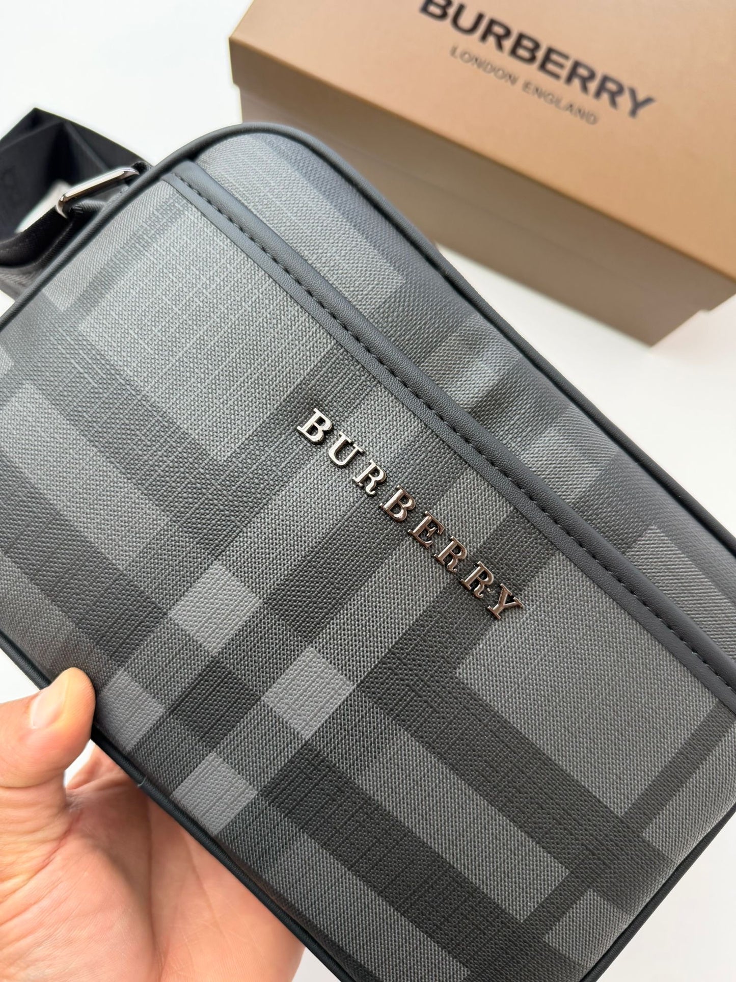 RIÑONERA BURBERRY CALIDAD G5