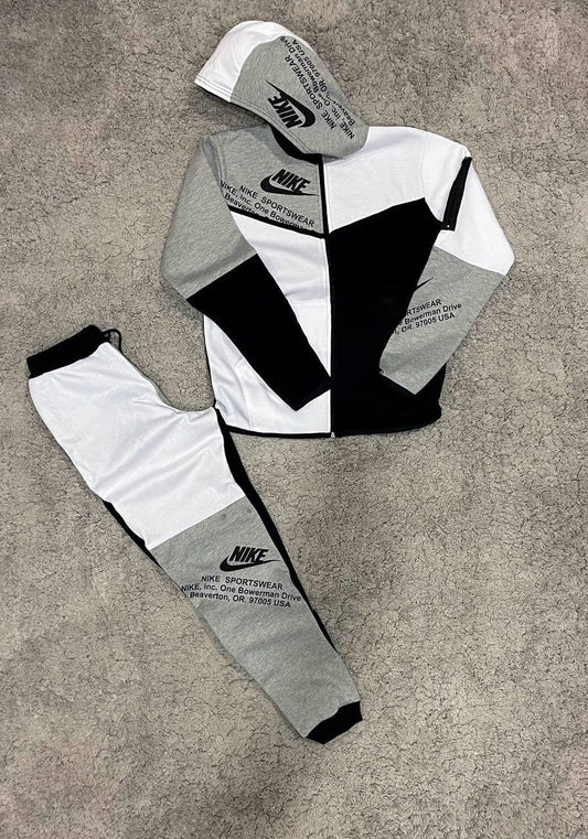 NUEVO NIKE TECH FLEECE