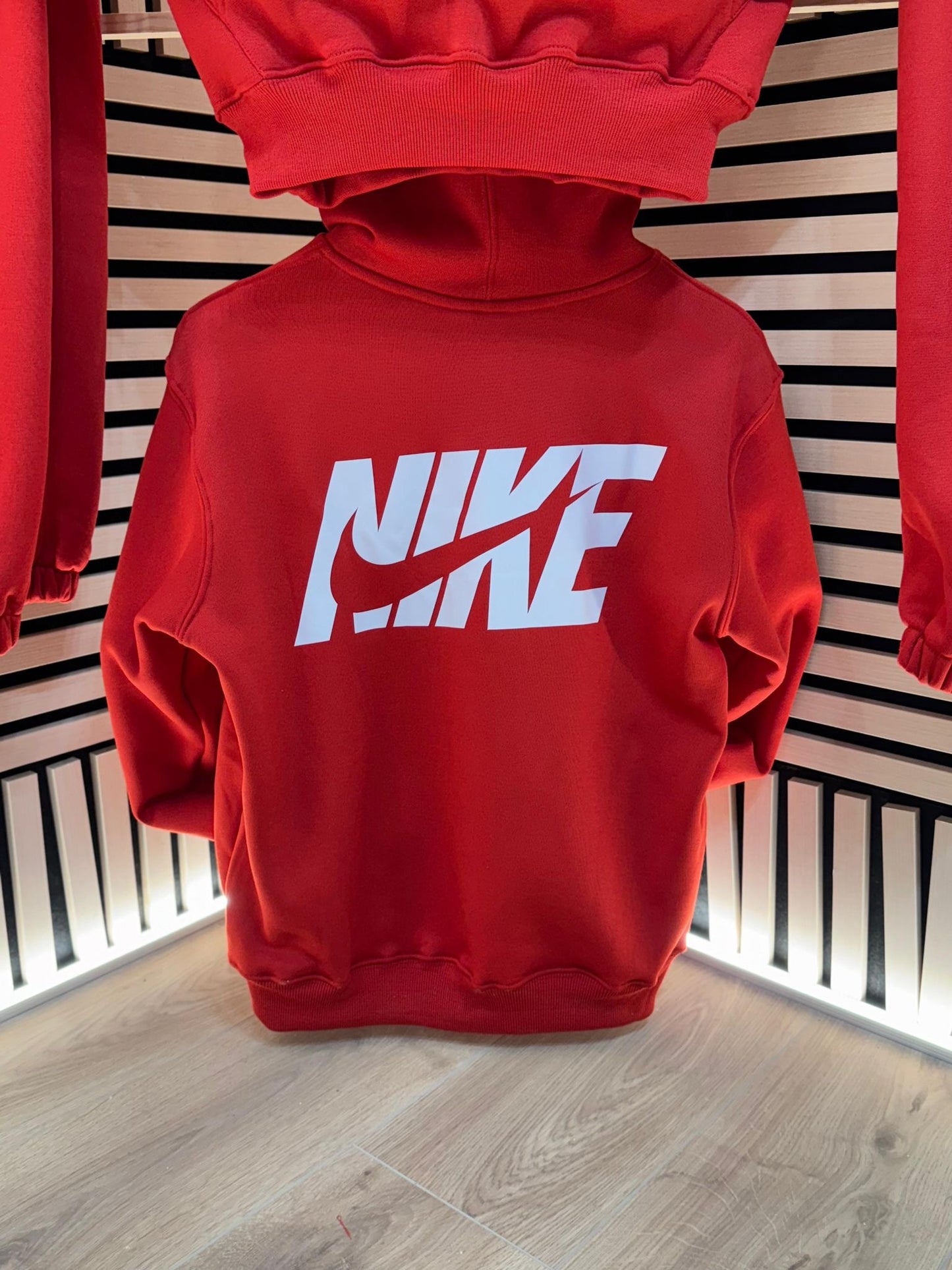 Chandal Nike rojo