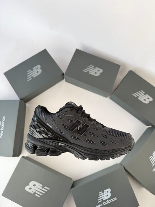 New Balance 1906 R