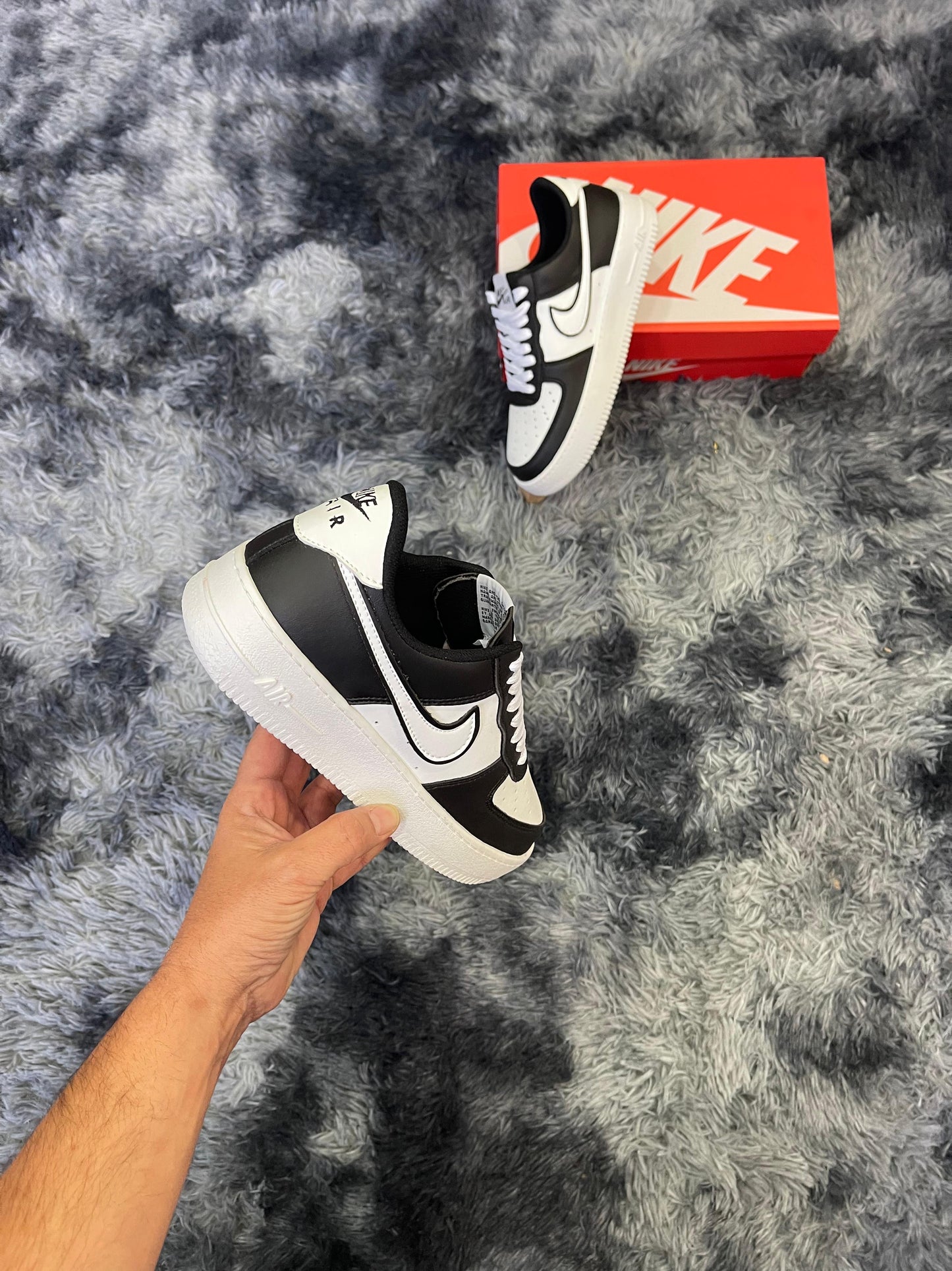 Air Force nueva black and white