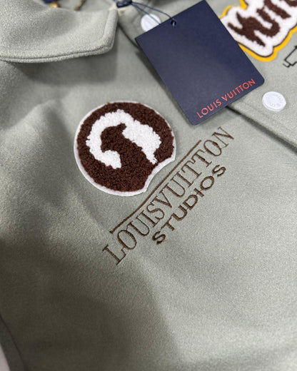 Chaquetas LOUIS VUITTON

Calidad *HOT GAME*