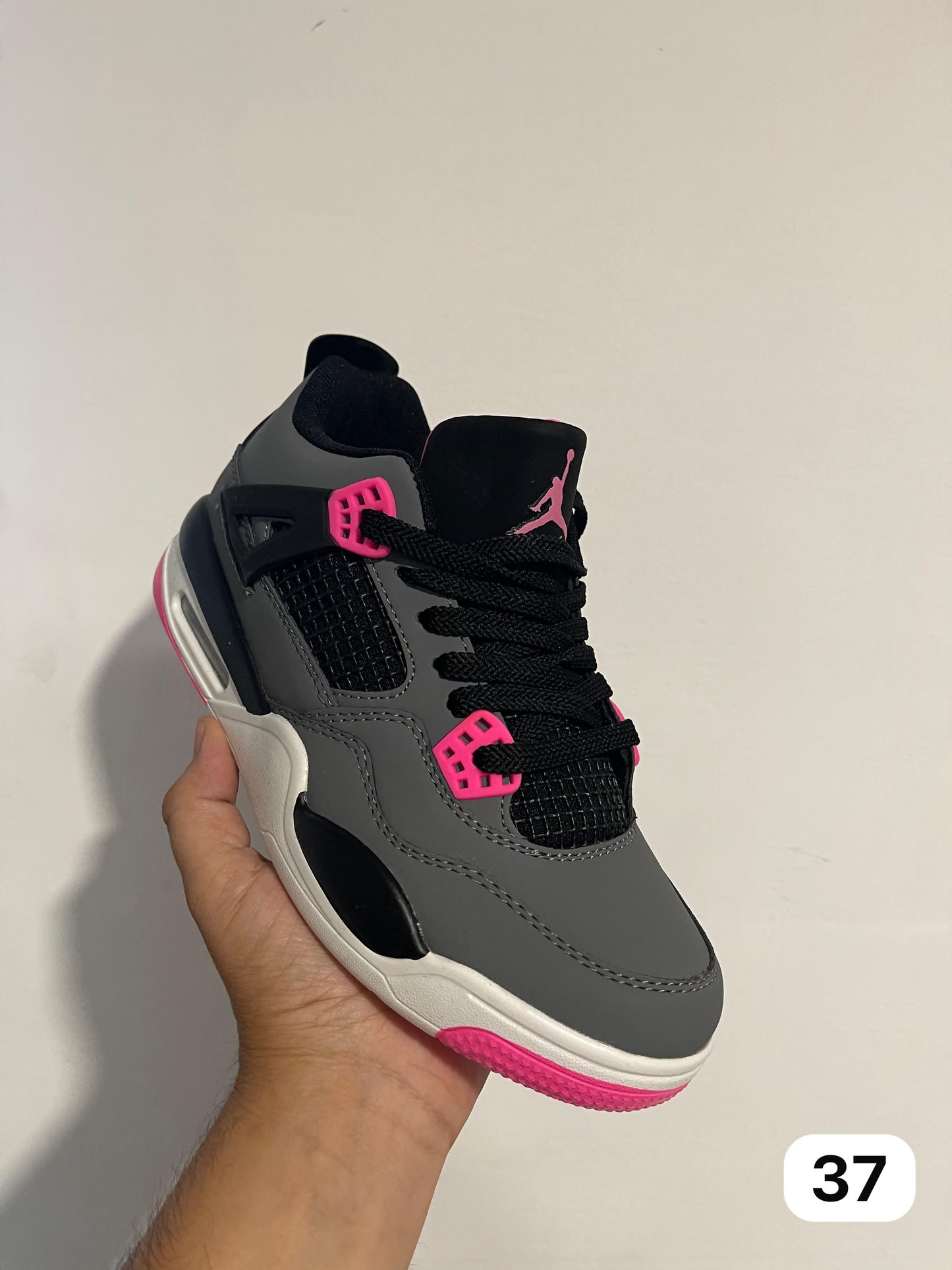 Jordan retro 4 gris