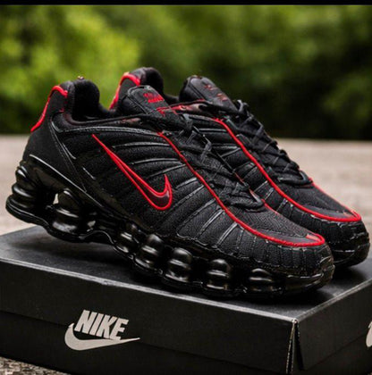 NIKE SHOX