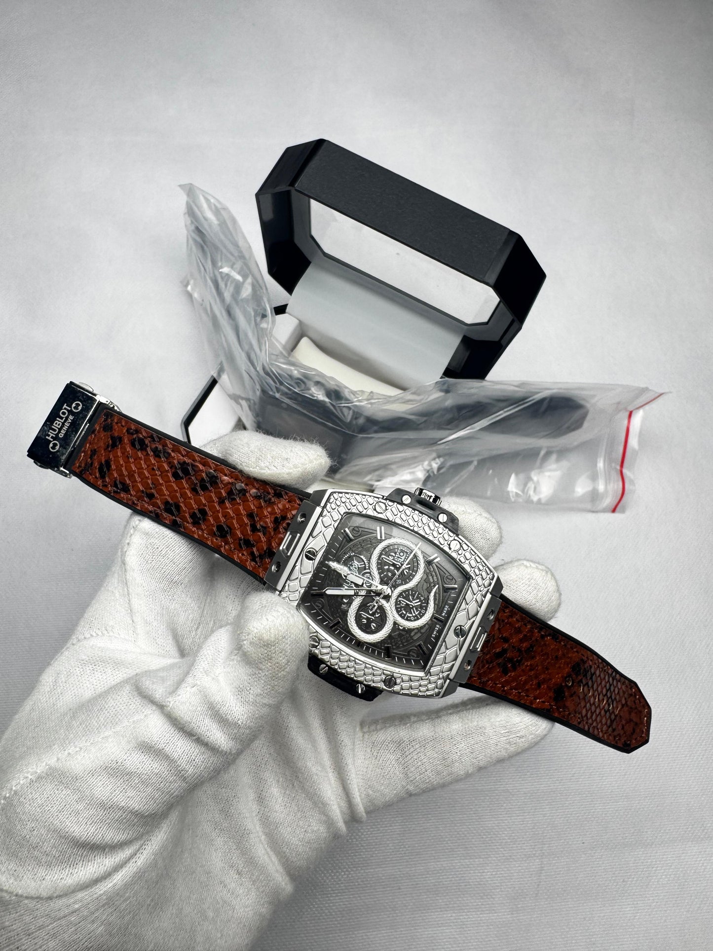 Reloj Hublot “alta gama”
