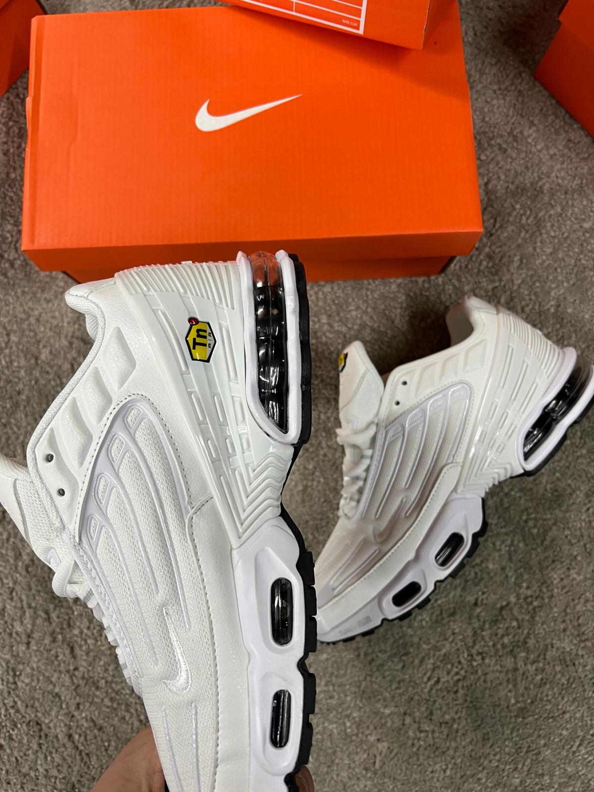 NIKE TUNED