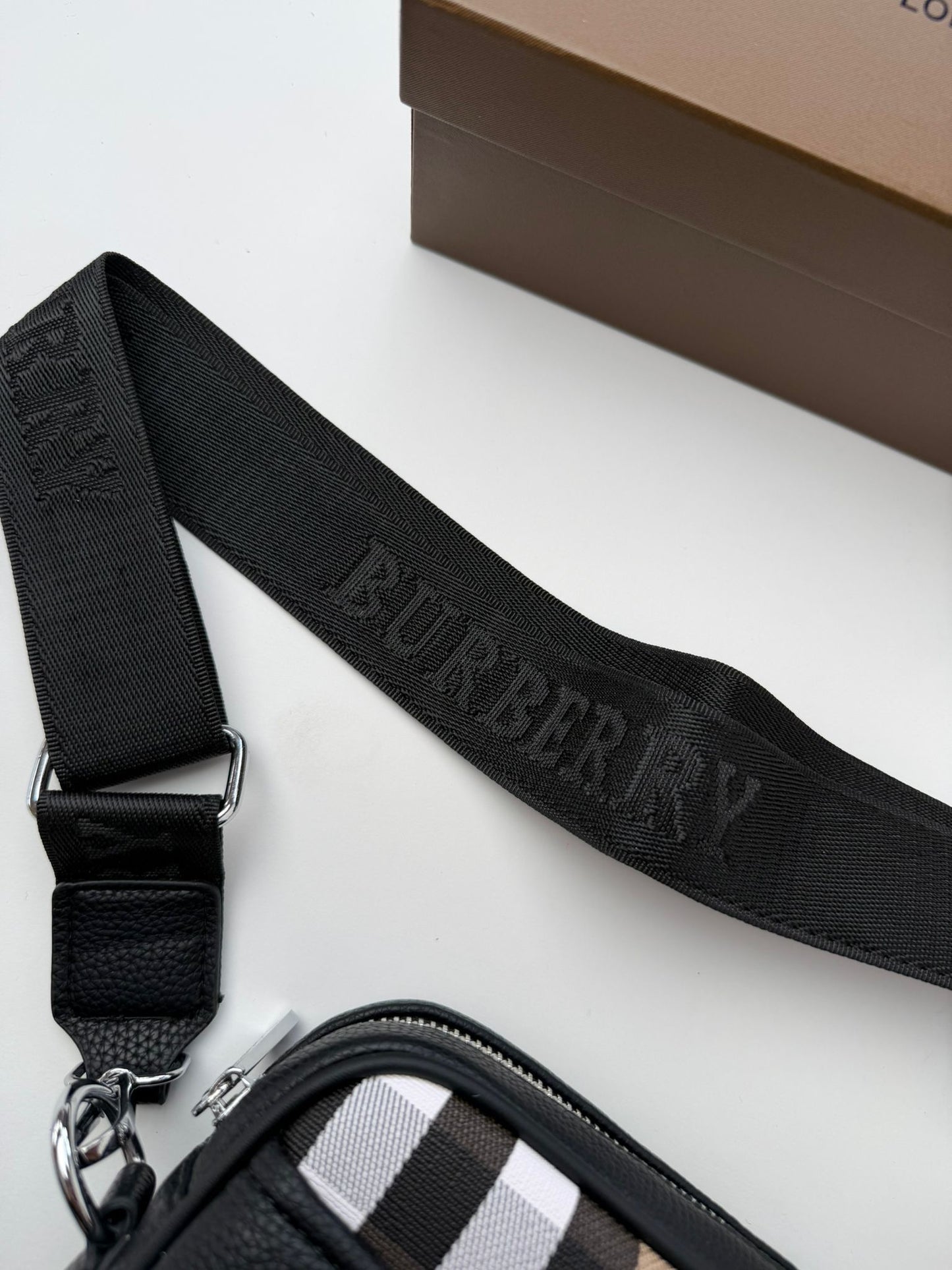 RIÑONERA BURBERRY CALIDAD G5