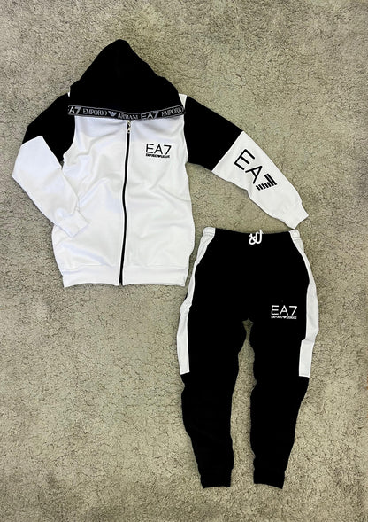 Nuevo Chándal EA7  armani negro blanco