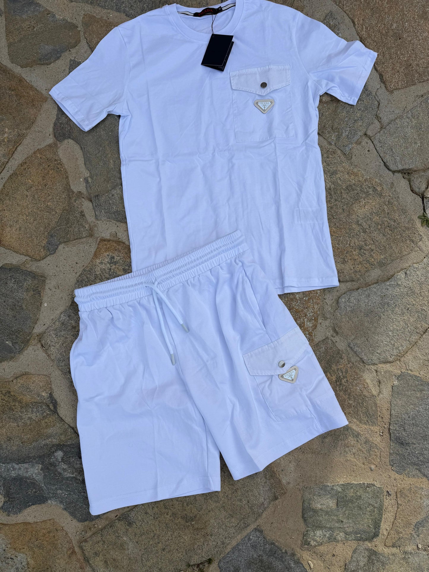 *Nuevo conjunto PRADA*

Calidad g5
