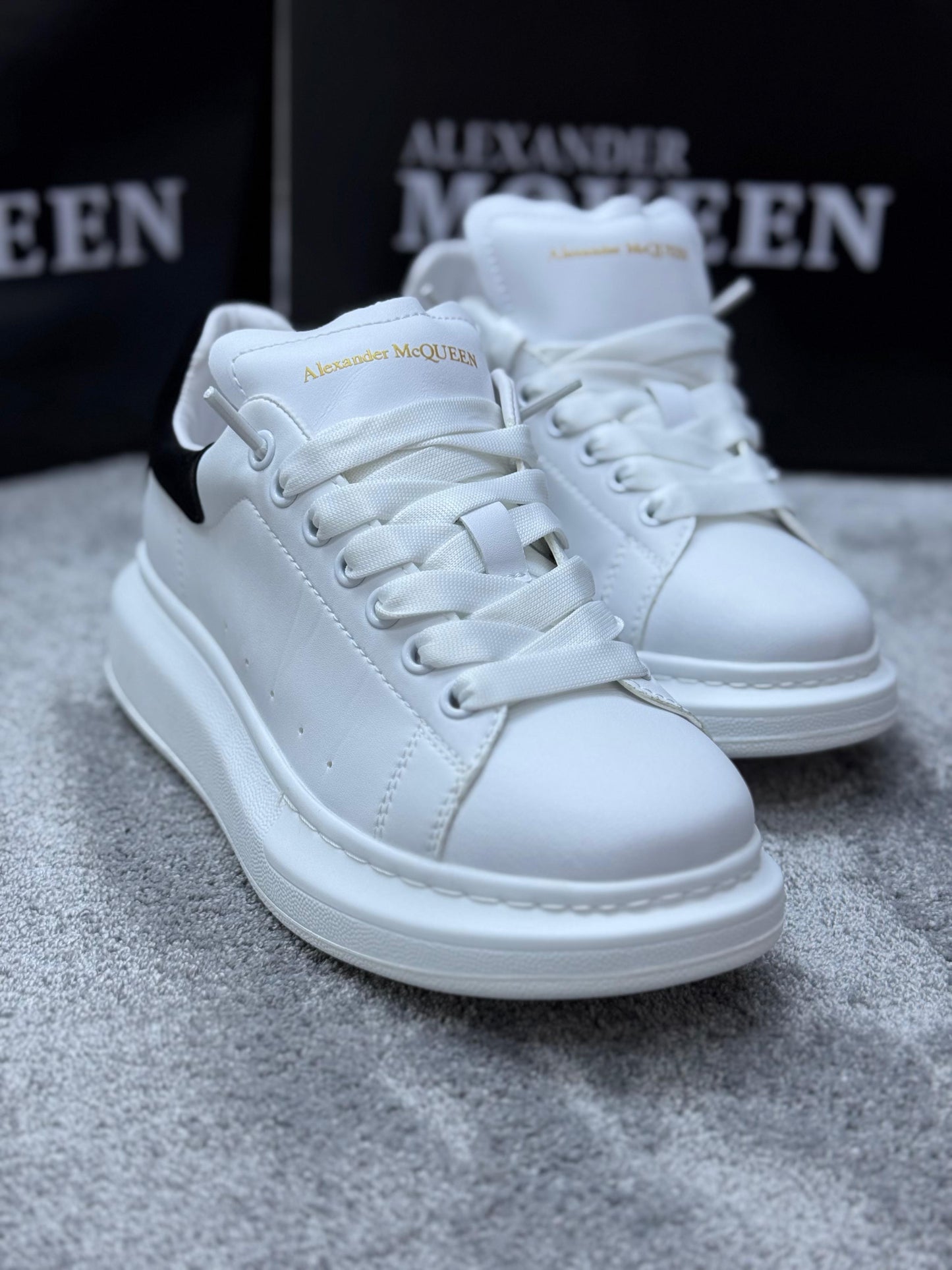 ALEXANDER MCQUEEN