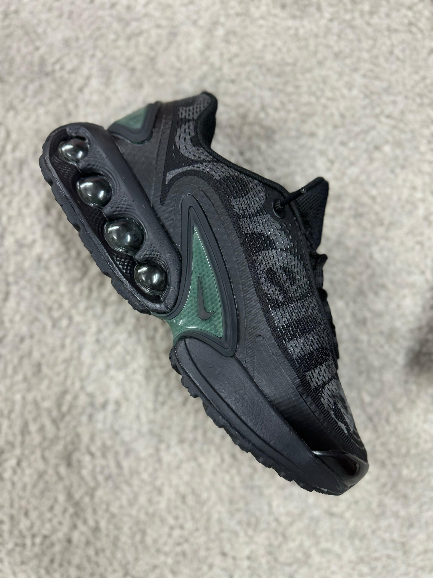 Air Max DN x Supreme