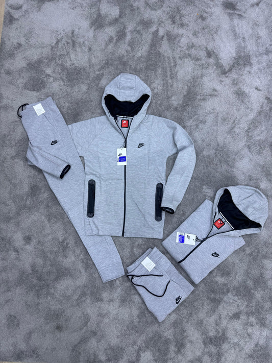 Chandal Nike Tech ( Gris )