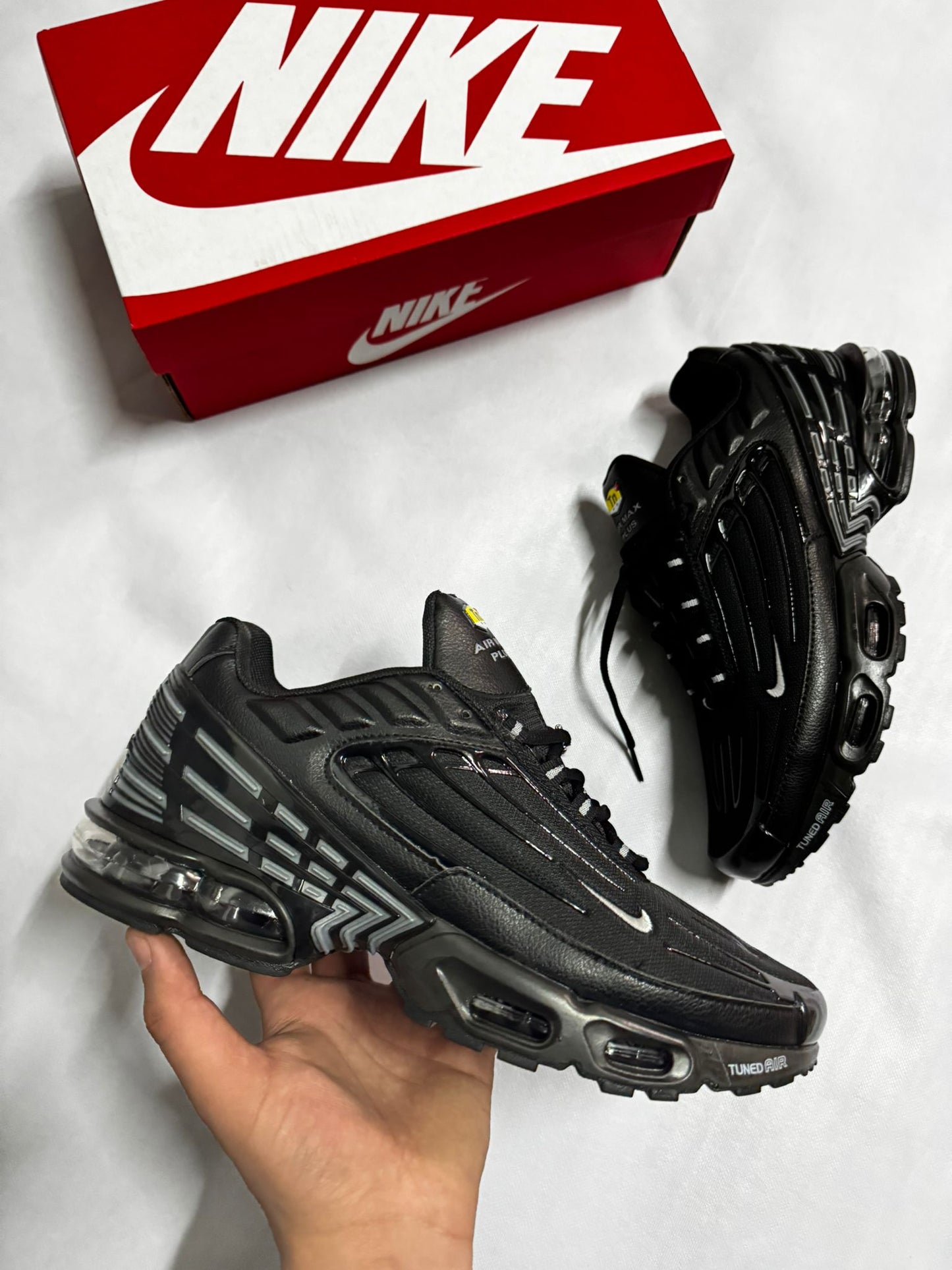 Nike Tn Tunned Black And Mettalic
